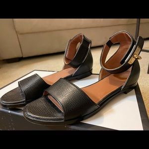 Givenchy black leather sandals with straps